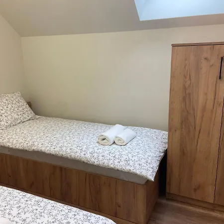 3 Jaskolki Apartmán Kasina Wielka